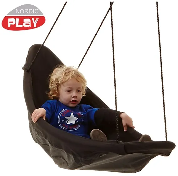 Nordic Play Kanohuske, svart 153x54 cm